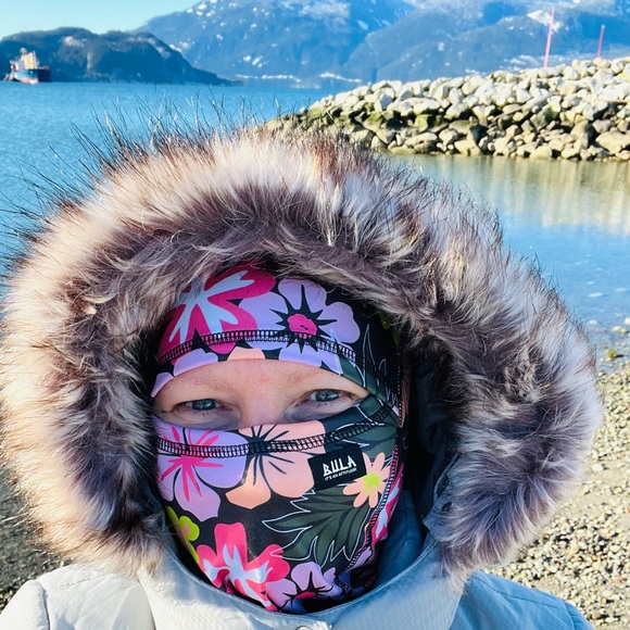 Meet your Posher! - Picture 1 of 3